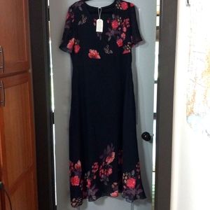 NWT Black and floral patterned empire waist dress XL